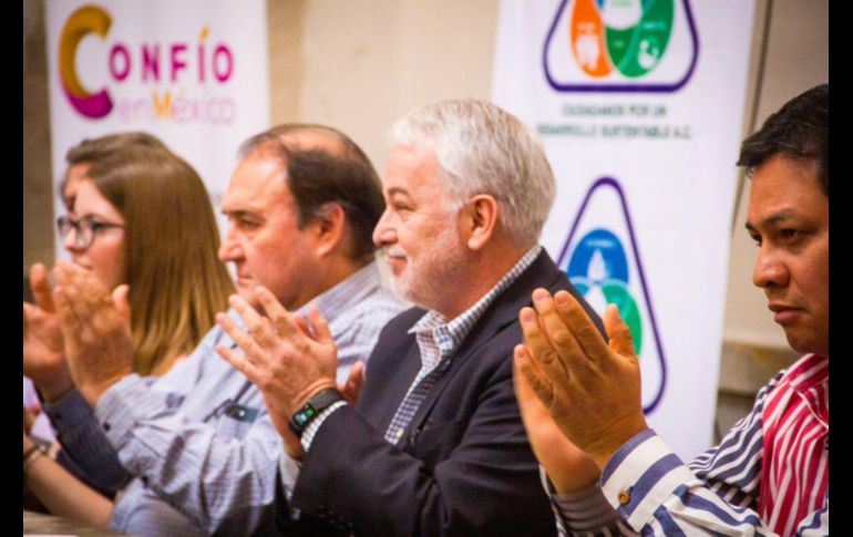 Al evento acudieron integrantes del Consejo Nacional de Confío en México, de la delegación de la agrupación en Jalisco y otras entidades de México. CORTESÍA.