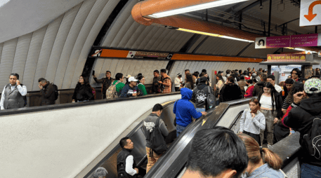 Dos horas después del incidente, el Metro anunció que se restableció el servicio. ESPECIAL
