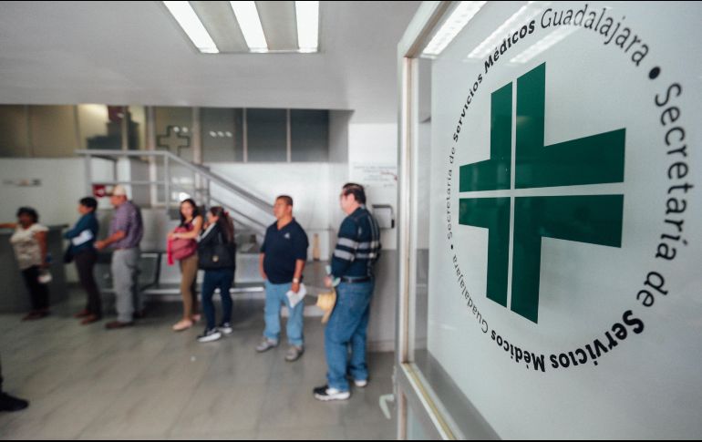En la Cruz Verde de Tonala, cuatro hombres llevaron a un sujeto que presuntamente falleció en un centro de rehabilitación. EL INFORMADOR/ ARCHIVO.