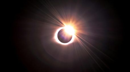 Los pronósticos actuales de los eclipses tienen una precisión de tiempo de menos de un minuto en un lapso de cientos de años. UNSPLASH / J. Dickey