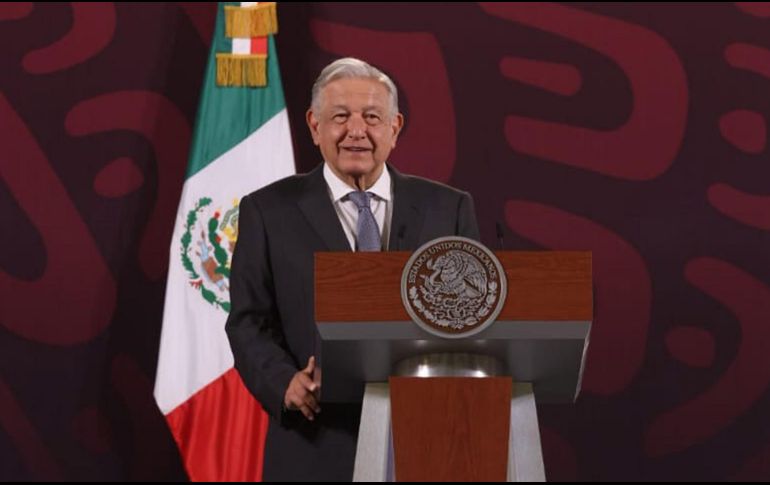 El Presidente Andrés Manuel López Obrador durante su conferencia de hoy en Palacio de Gobierno. SUN/Juan Boites