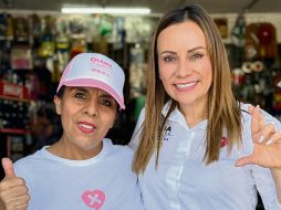 La candidata habló con locatarios de varios tianguis. ESPECIAL