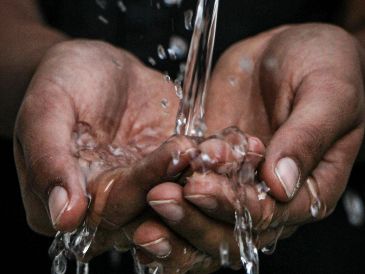 El desabastecimiento de agua en México presenta desafíos políticos. ESPECIAL/Foto de mrjn Photography en Unsplash