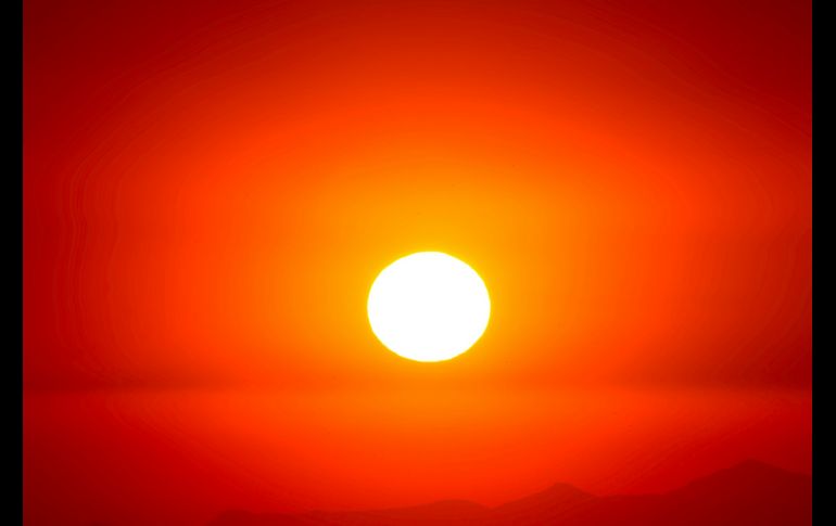 El Centro de Predicción de Clima Espacial describe que desde el 8 de mayo, el sol presentó erupciones solares y eyecciones de masa coronal. Unsplash