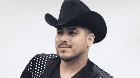 Cuando era joven, viajó a Culiacán para hacer el casting y obtener una oportunidad en el mundo de la música. ESPECIAL / X / @EzpinozaOficial