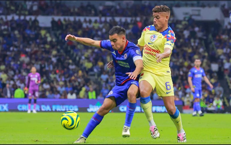 Una de las rivalidades más históricas del futbol mexicano, se vuelven a encontrar para pelearse por la corona del torneo. IMAGO7.