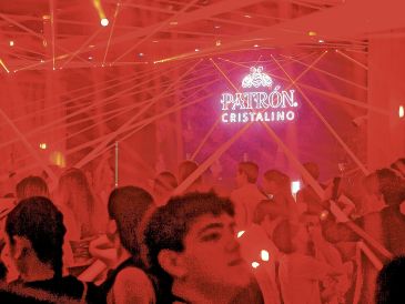 Tequila Patrón Cristalino fue presentado en una discoteca de moda ante cientos de invitados especiales, quienes tuvieron la oportunidad de disfrutar su gran calidad. EL INFORMADOR/ J. Soltero
