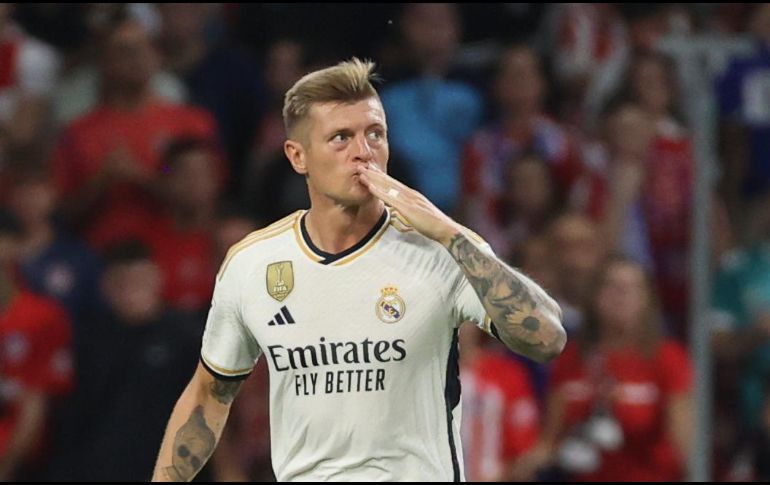 Kroos ha ganado 22 títulos con el Real Madrid, y podría retirarse con otra Champions League. EFE/K. Huesca