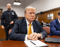 La defensa del expresidente Donald Trump concluyó este martes su presentación de pruebas y testigos en juicio penal en Nueva York. EFE/EPA/JUSTIN LANE / POOL