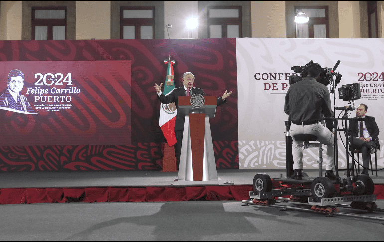 En calidad de presidente en funciones, López Obrador aseguró que una vez que se den a conocer los resultados, los respetará plenamente. EFE / M. Guzmán