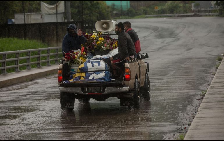 El servicio meteorológico de Guatemala advierte que en el país se presentarán nubes de tormentas que generarán abundantes lluvias, fuertes vientos y la posibilidad de caída de granizo. EFE / ARCHIVO