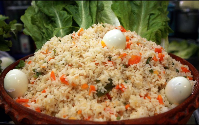 El arroz es un alimento básico que no puede faltar en las comidas mexicanas porque es el complemento ideal para casi cualquier platillo. EL INFORMADOR / ARCHIVO