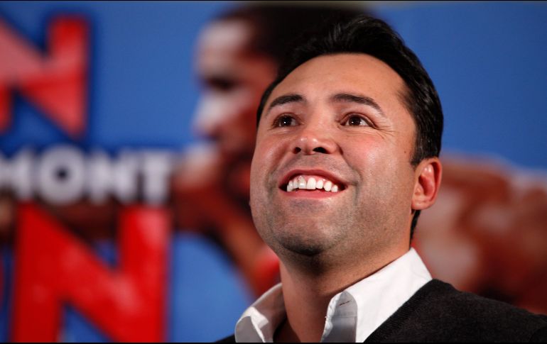 Esta no es la primera vez que De la Hoya arremete contra Álvarez. /AP