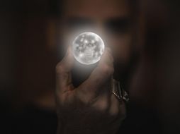 Realizar estos rituales bajo la luz de la Luna de Fresa, atraerán el amor a tu vida. ESPECIAL/Foto de David en Pixabay