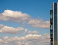 Para que se formen las nubes cumulonimbus se necesita que haya mucha humedad en el ambiente, una masa inestable de aire caliente, y fuerza para que la humedad suba al cielo. EFE / ARCHIVO