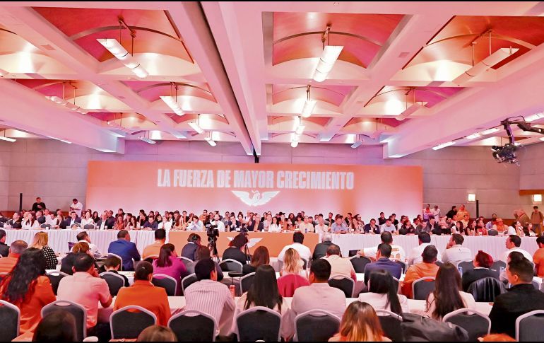 La reunión se realizó a puerta cerrada y destacaron el avance que tuvo el partido el 2 de junio. ESPECIAL