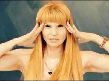 La astróloga prevé un mes con energías positivas para la mayoría de los signos. FACEBOOK / Mhoni Vidente-