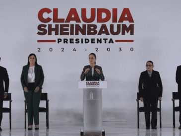 La virtual presidenta de México presentó este jueves a otra parte de su gabinete. Rosa Icela Rodríguez, la nueva titular de Segob. YOUTUBE / Claudia Sheinbaum Pardo