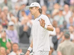 Alex de Miñaur no se presentó al duelo de cuartos ante Novak Djokovic por un problema de cadera. AFP/G. Kirk