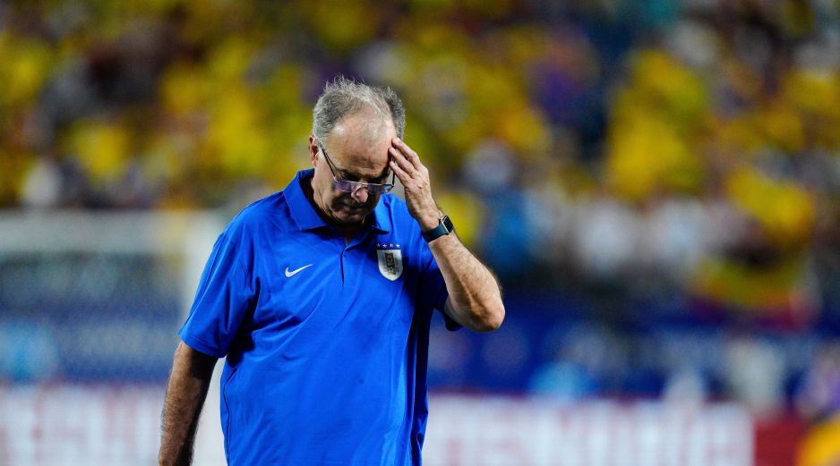 El seleccionador de Uruguay Marcelo Bielsa reacciona tras la derrota en semifinales de la Copa America ante Colombia el miercoles 10 de julio del 2024. AP / ARCHIVO