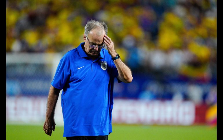 El seleccionador de Uruguay Marcelo Bielsa reacciona tras la derrota en semifinales de la Copa America ante Colombia el miercoles 10 de julio del 2024. AP / ARCHIVO