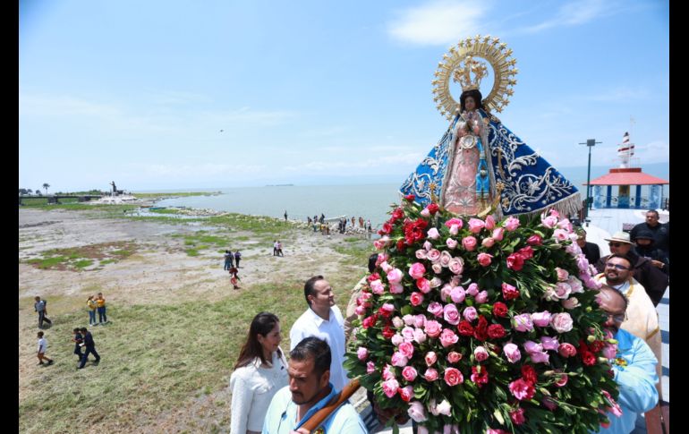 Para pedir por un buen temporal de lluvias la Virgen de Zapopan arribó este domingo al municipio de Chapala. CORTESÍA