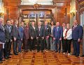 El Presidente López Obrador, se reunió con legisladores estadounidenses en Palacio Nacional. EFE