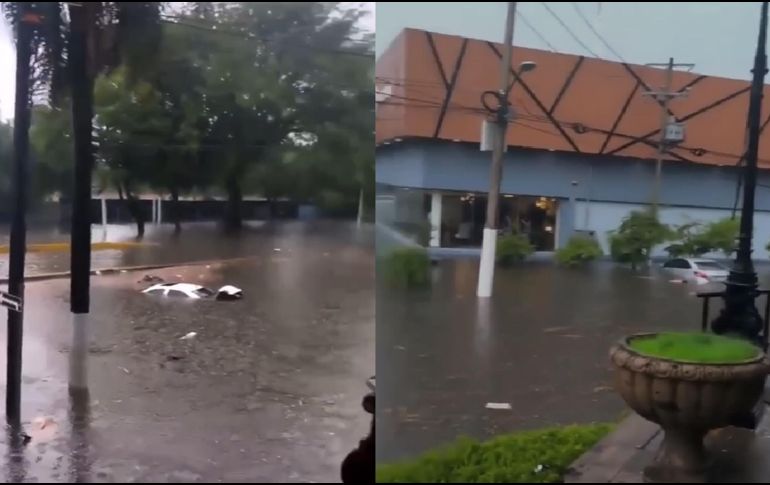 De acuerdo con la Coordinación Municipal de Protección Civil y Bomberos de Zapopan, al menos seis vehículos quedaron varados luego de que creciera el nivel del agua en la avenida López Mateos, en las inmediaciones de Plaza del Sol. ESPECIAL