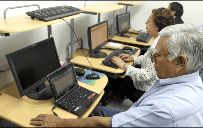 Inapam busca llevar a cabo iniciativas que promuevan el empleo remunerado y actividades voluntarias que generen ingresos para los adultos mayores. ESPECIAL/GOB. MÉXICO