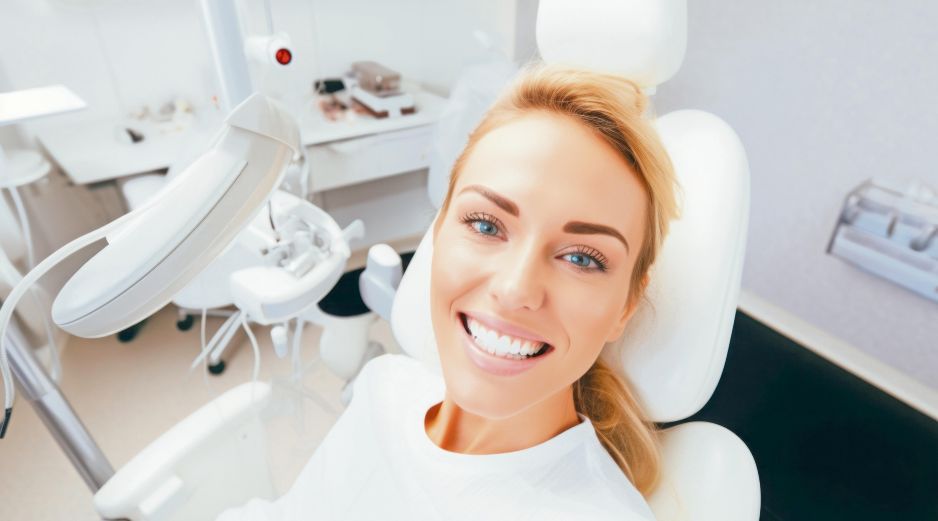 Visitar cada seis meses al dentista es el primer paso para tener una dentadura sana. ESPECIAL