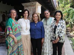Lorenza Rebora, Martha González, Rosita Watanabe, Pilar Padilla y Cristy Suárez. GENTE BIEN JALISCO/ Esmeralda Ecamilla