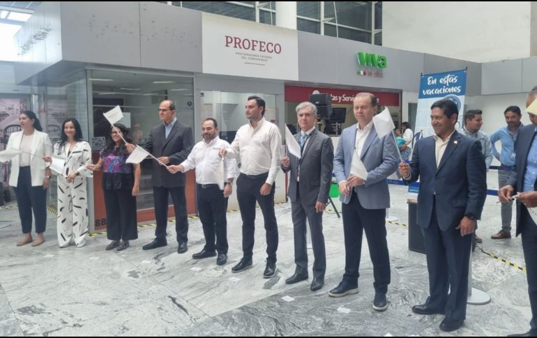 En un evento realizado en las instalaciones del Aeropuerto Internacional de Guadalajara, Aguilar Romero recomendó a las consumidoras y a los consumidores comprar en plataformas de viajes reconocidas. ESPECIAL