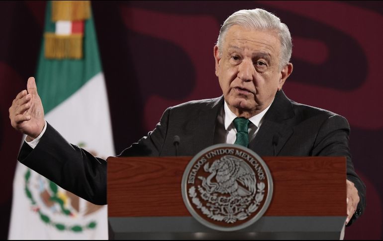 López Obrador considera que las reuniones con figuras públicas corresponden desde ya a Claudia Sheinbaum. EFE /  J. MÉNDEZ