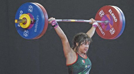 Janeth Gómez se propuso competir frente a los ojos del mundo y está a días de conseguirlo. AFP/P. Pardo
