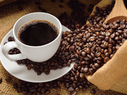 Optar por el café sin azúcar puede ser una opción saludable que ofrece beneficios que van más allá de simplemente reducir la ingesta de calorías. CANVA