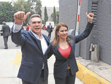 Alejandro “Alito” Moreno y Carolina Viggiano, van por la reelección en el puesto de presidente y secretaria general. EL UNIVERSAL