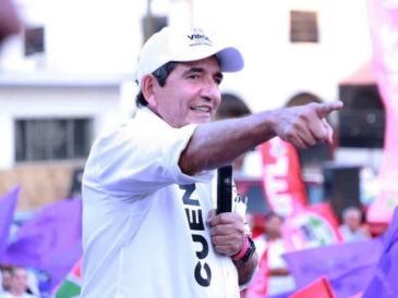 Cuén Ojeda formó parte del gabinete del gobernador Rubén Rocha Moya, en los primeros siete meses de su mandato como secretario de Salud. ESPECIAL