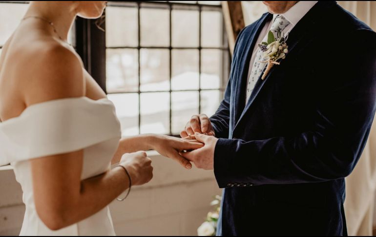 En México, es posible retirar parte de los recursos de tu Afore para gastos específicos, incluyendo tu boda. ESPECIAL / Pexels @Emma Bauso