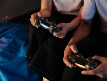 PlayStation Plus tiene beneficios para sus jugadores. Pexels / Mikhail Nilov