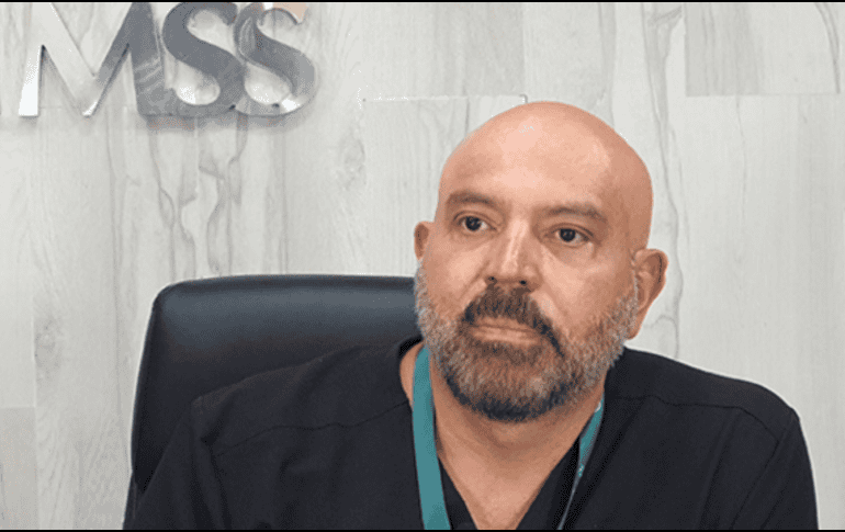 Javier de la Torre Anderson, un médico anestesiólogo, junto a otros colegas lograron reanimar al hombre. IMSS