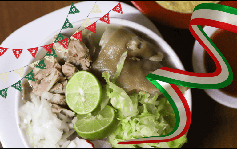 Una noche mexicana es enmarcada con platillos y bebidas típicos, entre los que destacan el pozole, el platillo más famoso para las fiestas patrias. EL INFORMADOR / ARCHIVO