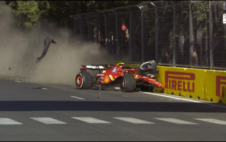 Sergio Pérez sufrió un accidente que le evito ingresar al podio en el Gran Premio de Azerbaiyán. ESPECIAL / X: @F1