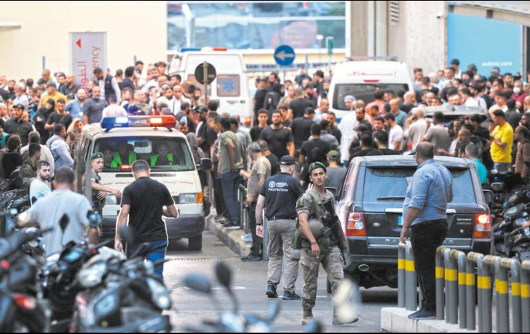 Los heridos de forma simultánea provocaron un colapso en los hospitales de la capital del Líbano, que se vieron rebasados ante la demanda de atención médica. EFE