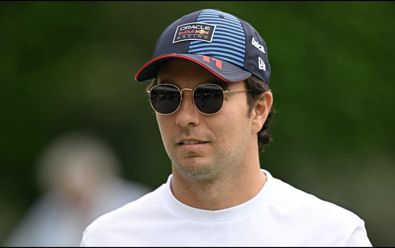 Checo Pérez suma 143 puntos en el actual campeonato, 170 menos que el líder, su compañero, el triple campeón mundial neerlandés Max Verstappen. AFP / L. Suwanrumpha