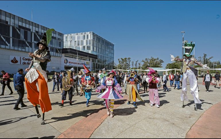 Personajes de diversos mundos fantásticos amenizaron el primer día de actividades. CORTESÍA