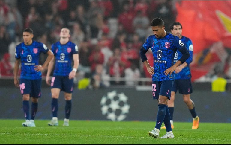 Los Colchoneros sufrieron su peor derrota en competencias europeas en tres años. AP/A. Franca