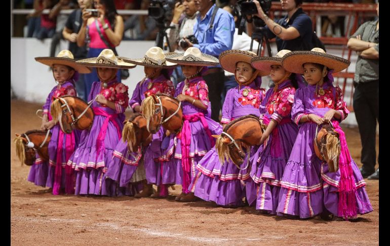 Esta tarde se inauguró la 60° edición de la Expo Ganadera en sus instalaciones, ubicadas en la calzada Huascato número 915, en la colonia El Álamo, en el municipio de Tlaquepaque. EL INFORMADOR / H. Figueroa