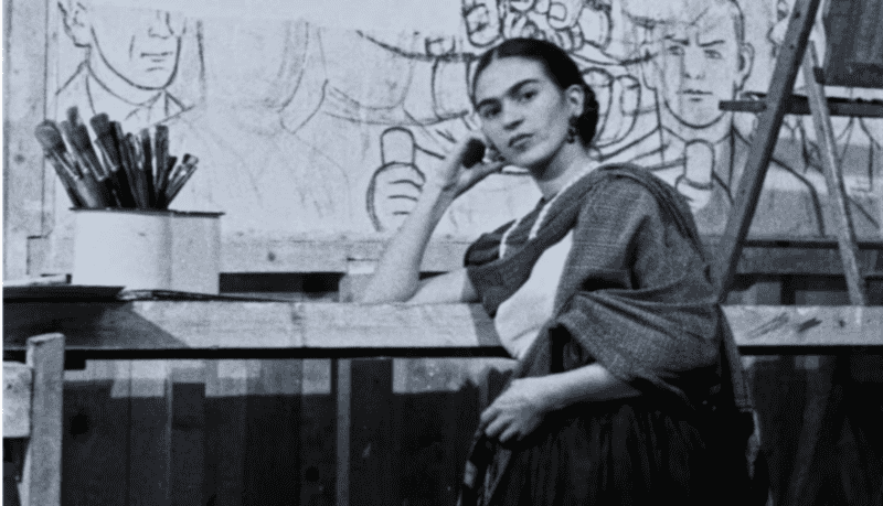  Frida Kahlo sufrió un accidente de autobús cuando tan sólo tenía 18 años, dejándole secuelas en su salud hasta el final de su vida. ESPECIAL