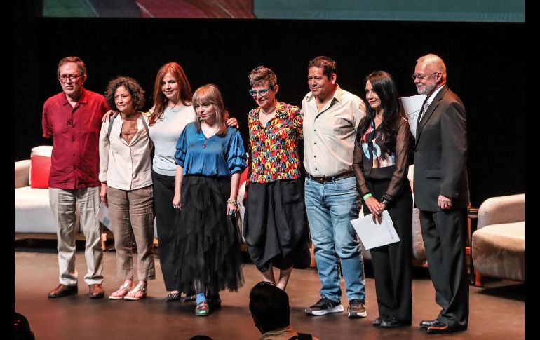 La Universidad de Guadalajara llevó a cabo la mesa de diálogo “Del boom al trash: nuevas narrativas latinoamericanas”, que tuvo la participación de escritoras y escritores de distintos países latinos. EL INFORMADOR / A. Navarro