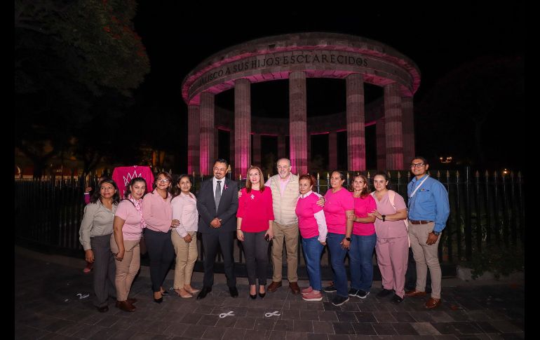 En el evento realizado en el Centro Histórico de Guadalajara acudieron funcionarios de los tres niveles de gobierno e invitados especiales. EL INFORMADOR/H. Figueroa.